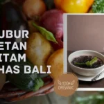 Bubur injin khas Bali dengan santan di atas piring putih